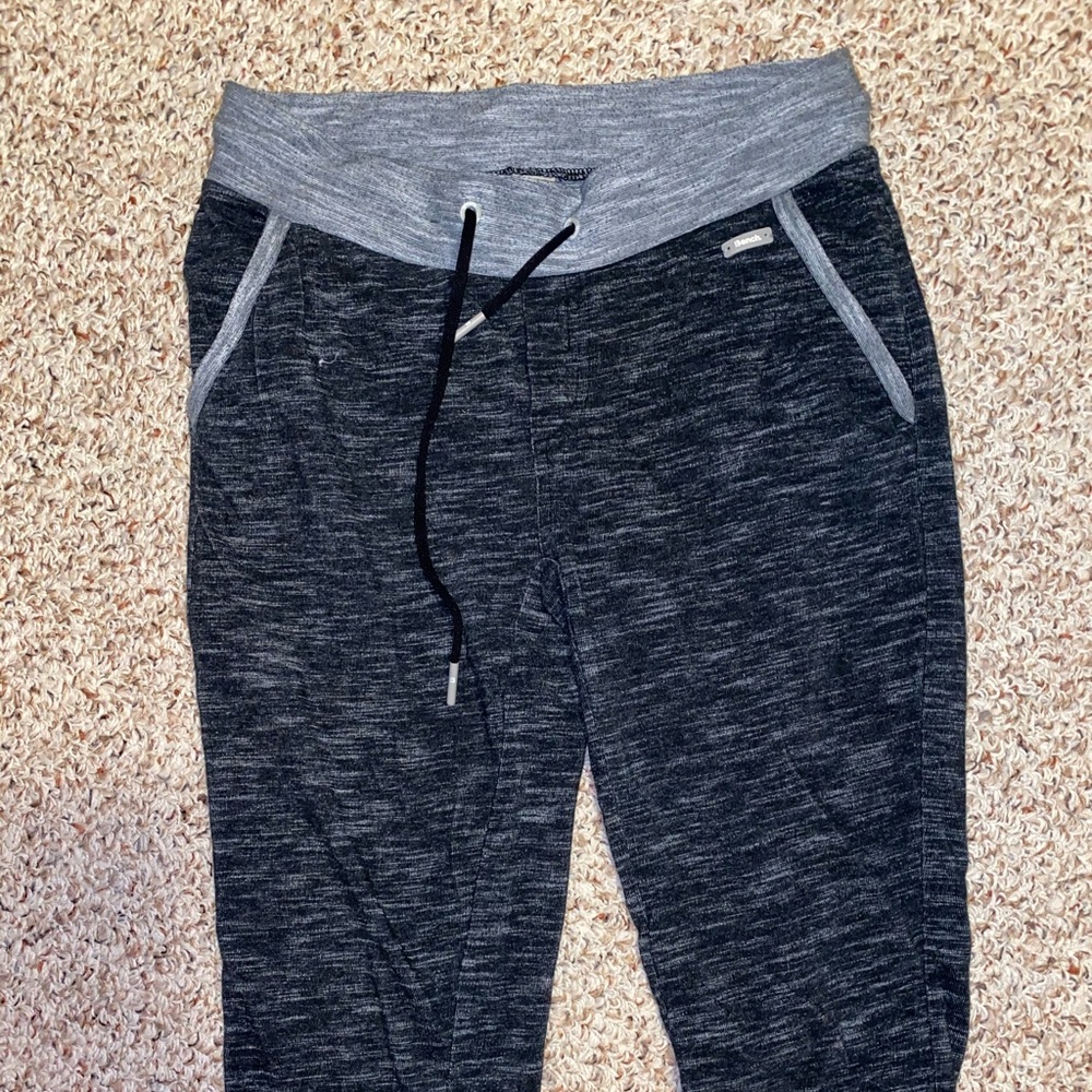 Bench Capris